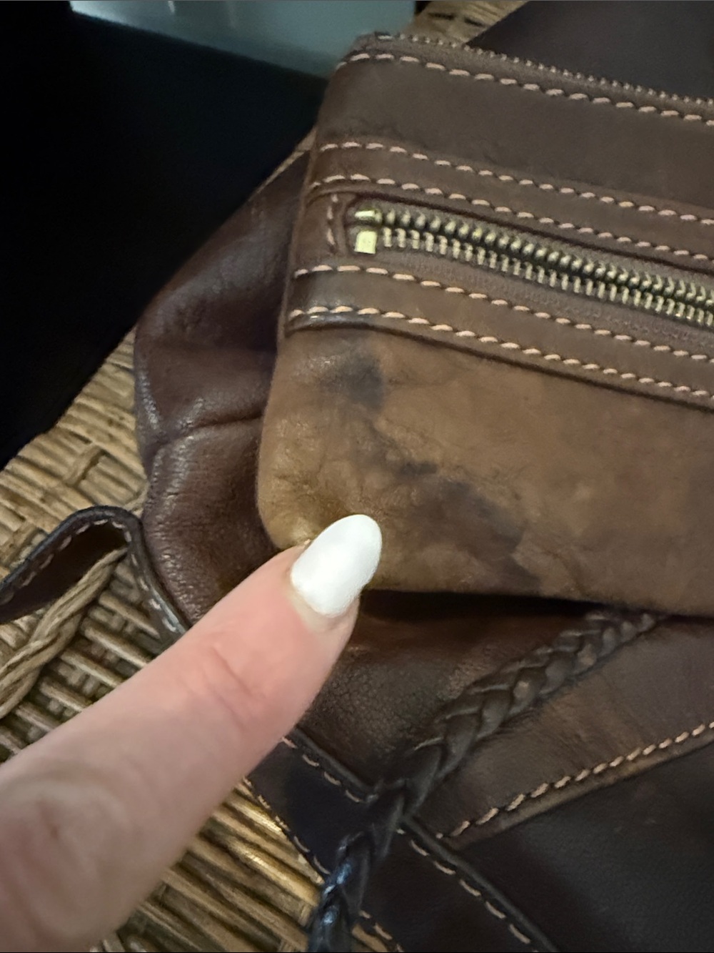 Brown Leather Unisex Andrew Marc Carry-All Bag - Picture 2 of 3